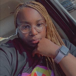 Meet your Posher, Elvisha